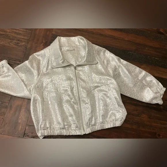 Peter Nygard Metallic Silver Bomber Jacket - Picture 1 of 2